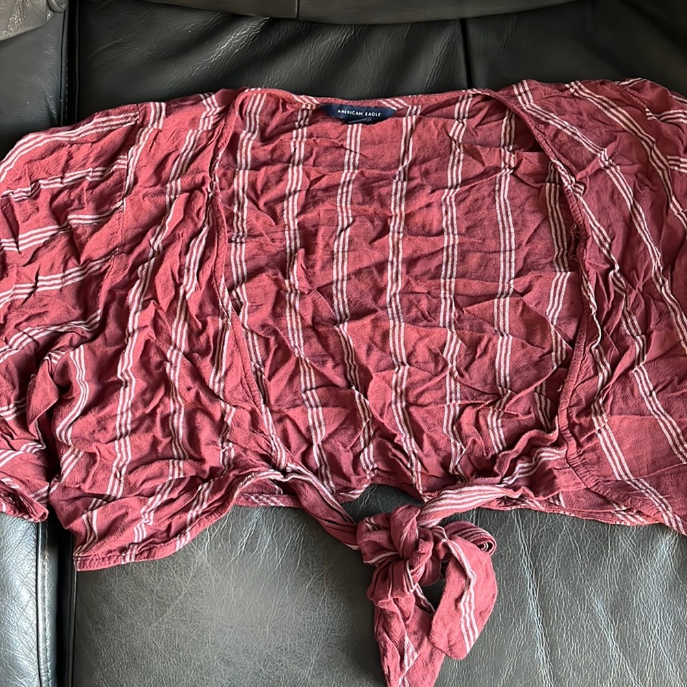 American Eagle size medium front tie shirt